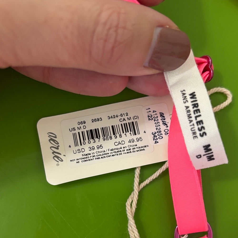 Aerie Bright Pink Wireless Bra NWT. Size medium D - Picture 2 of 9